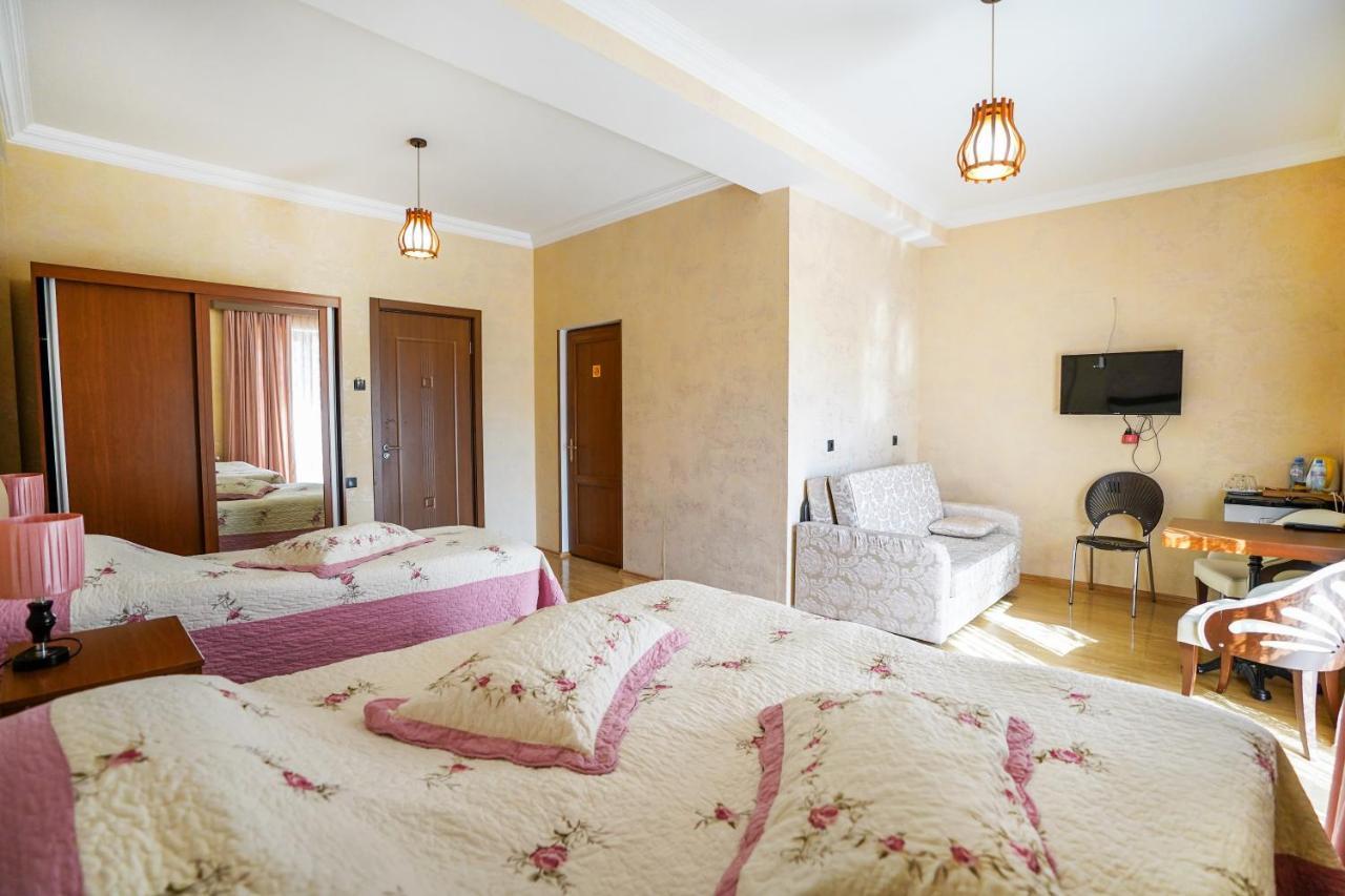 Natali Hotel Borjomi Eksteriør billede